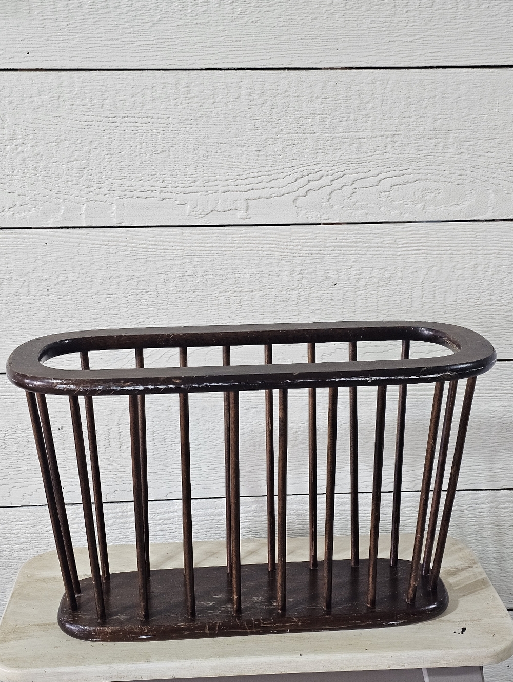 Vintage Cornwell INDUSTRIES MCM Wooden Spindle Magazine Rack in Dark Brown